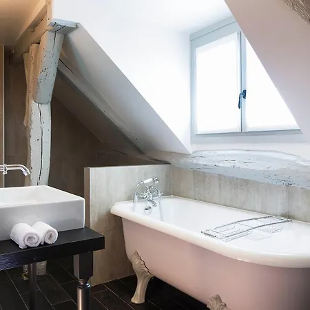 Les Plumes 4* Paris