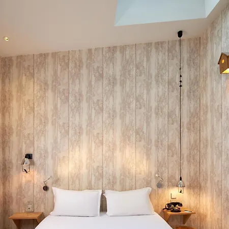 Les Plumes 4* Paris