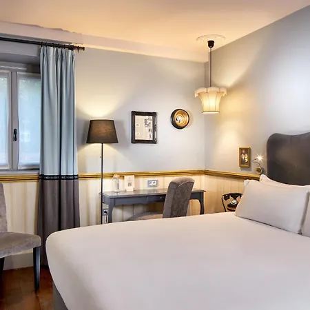 Les Plumes 4* Paris