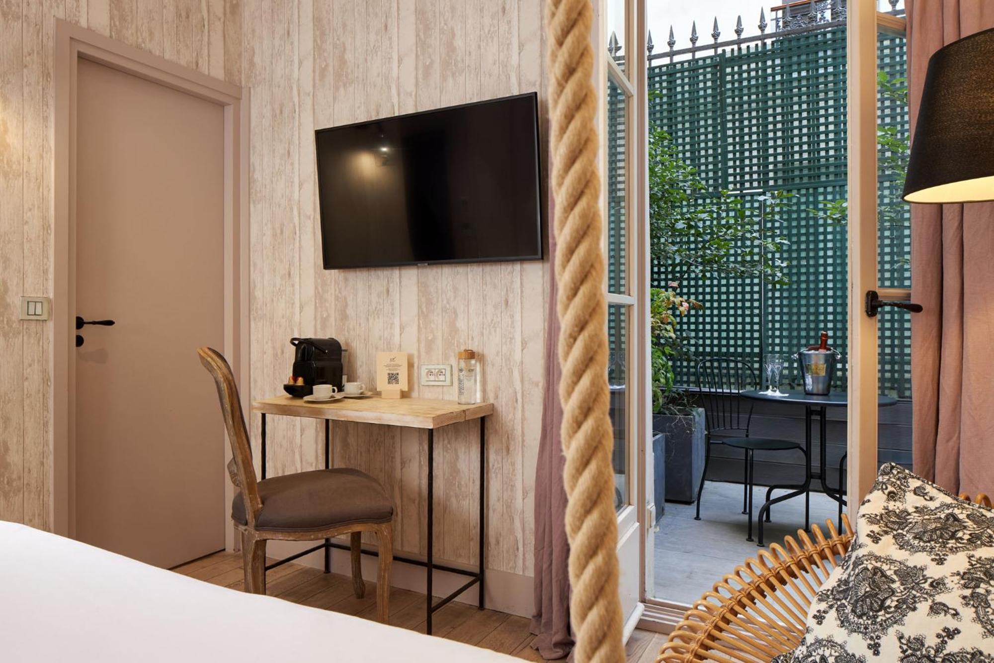 Les Plumes Hotel Parigi